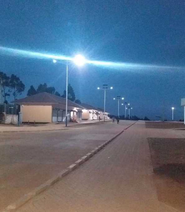 莱阳市非洲科特迪瓦太阳能路灯工程